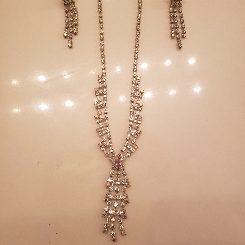 Special occasion necklace and earrings set